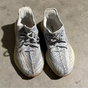 Adidas Yeezy boost 350z color white/grey size US 6 men’s / women’s 8